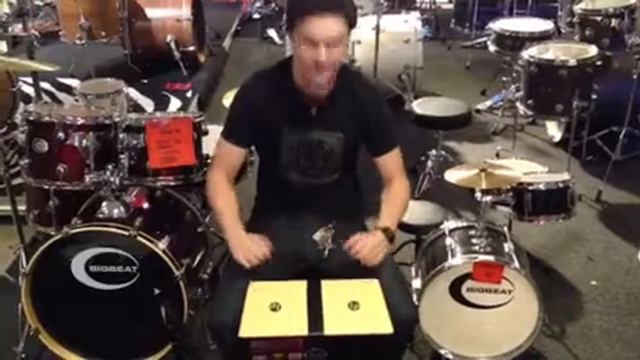 Fredrik testar LP Bongo Cajon смотреть онлайн