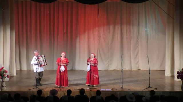 Творческий отчет народного ансамбля "Ясенки" 2015г. смотреть онлайн