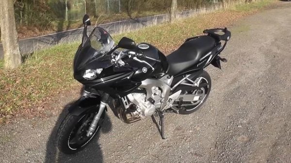 Обзор Yamaha Fazer 600 FZ6 2005 года