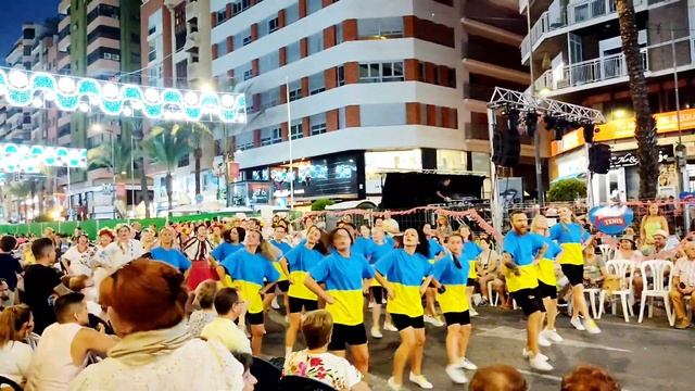 Украинцы в Испании. Праздник.Hogueras de Аликанте. смотреть онлайн