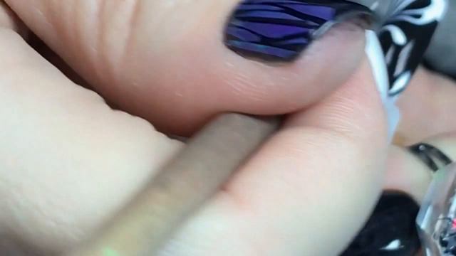 Черно-белые вензеля, бесплатное, пошаговое видео обучение объемных вензелей гель краской! смотреть онлайн