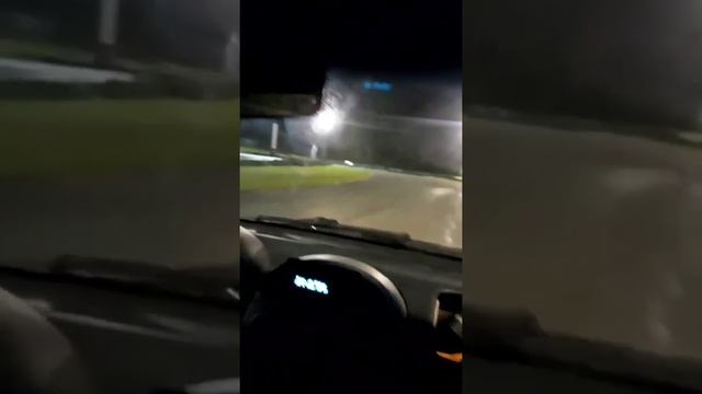 Onboard Renault Clio k7m 1.6 8v acelerando tudo no track day смотреть онлайн