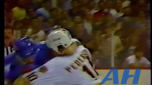NHL Oct. 6, 1983 Barry Pederson,BOS v Pierre Aubry,QUE x2 Clips Boston Bruins Quebec Nordiques смотреть онлайн