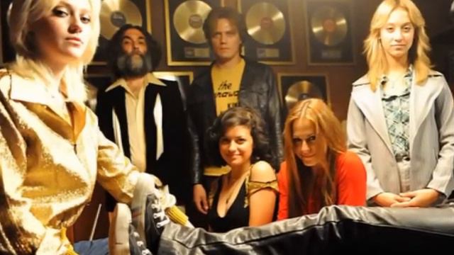 Michael Shannon The Runaways смотреть онлайн