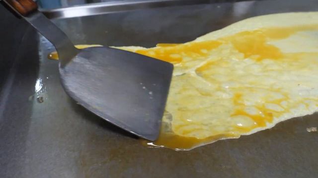 ➥Omelet egg roll Kimbap, omelet rice ball смотреть онлайн