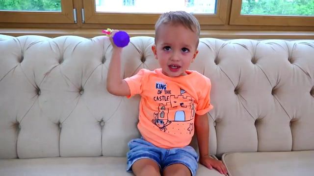 Bad Kid Steals Giant M&M's Learn Colors with Candy Baby Songs Nursery Rhymes for children смотреть онлайн