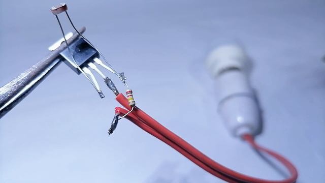Automatic night light circuit BT137 смотреть онлайн