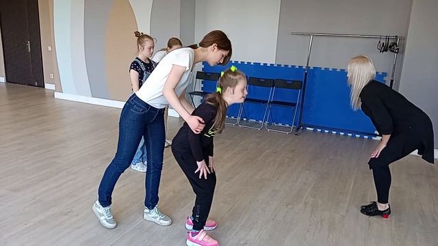 Занятие в рамках проекта «Танцевальная радуга» смотреть онлайн