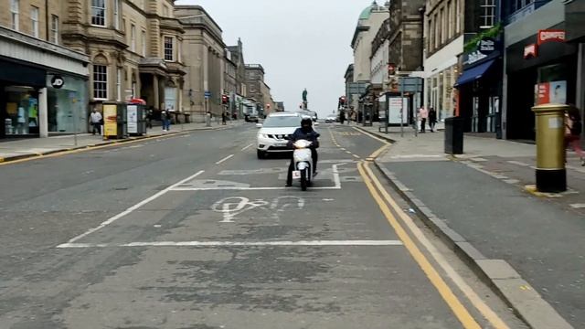 Walk in Edinburgh - Princess Street смотреть онлайн