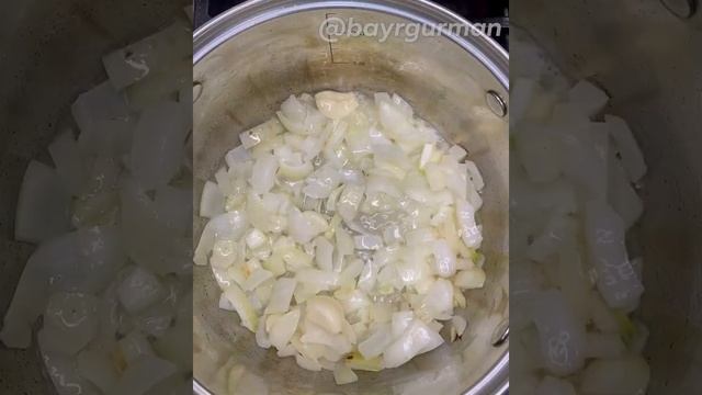 Когда мне лень готовить, я делаю это блюдо. Сырный суп-крем