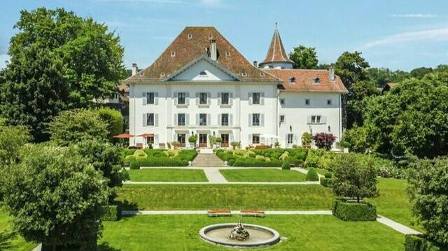 Magnificent Manor in Begnins, Vaud, Switzerland смотреть онлайн