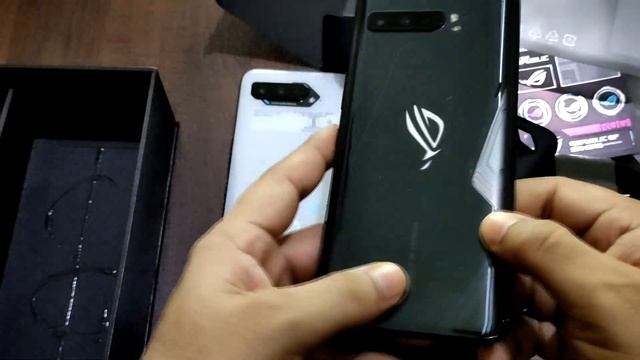 Rog 5 Unboxing & Overview || WHITE 12 GB RAM/256 GB Rom смотреть онлайн