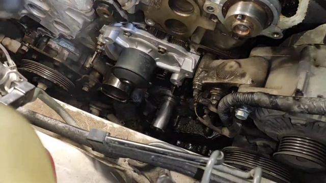 Toyota Harrier метки ГРМ замена помпы. смотреть онлайн