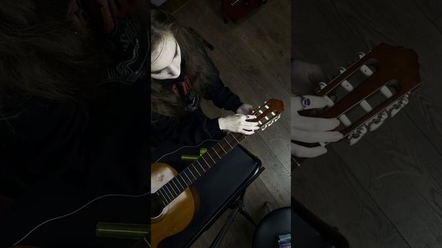 Заміна струн на Класичній Гітарі #гітара #урокигітари #artguitarclub смотреть онлайн