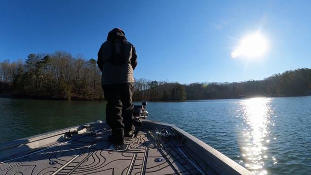 Lake Lanier Tournament | Winter Ditch Fishing | One Lure on Deck смотреть онлайн