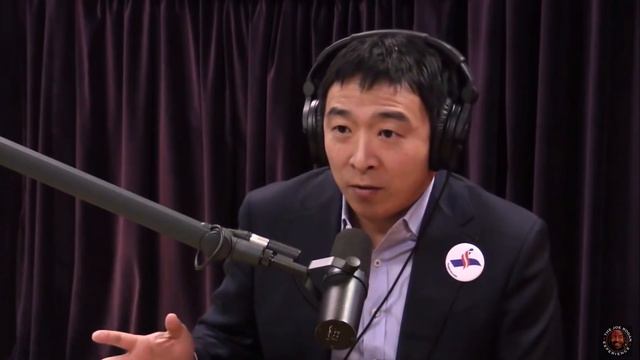 Andrew Yang and the “Freedom Dividend” (Universal Basic Income) смотреть онлайн