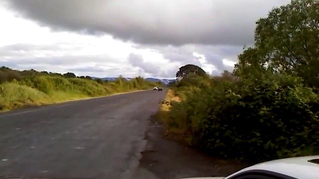 Audi a6 4.2 Quatro Vs. Bmw 325is Auto смотреть онлайн