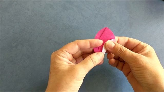 Easy paper flower | Простой цветок из бумаги DIY смотреть онлайн