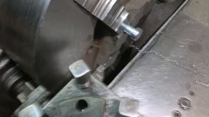 Как нарезать дюймовую резьбу на токарном, режем пол дюйма на 1К62!