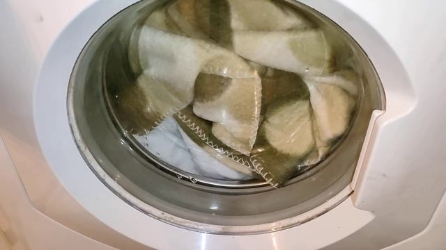 New washer hotpoint indesit WI104X - start wash two wool blanket programm 6 смотреть онлайн