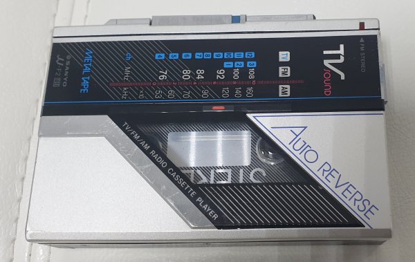 Кассетный стерео плеер Sanyo JJ-F2