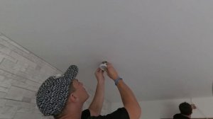 ? Ниша с подсветкой под штору в натяжном потолке