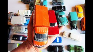 Открываю коробку с машинками модельками ГАЗ масштаб 1/43. Распаковка и обзор!