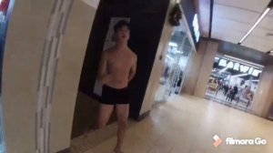 ШКОЛЬНИК ПРОШЁЛ В ТРУСАХ ПО ТРЦ, А СМОЖЕШЬ ЛИ ТЫ!!!