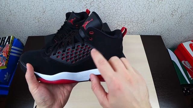 ОБЗОР КРОССОВОК \ JORDAN MAXIN 200 \ КРОССОВКИ НА ВЕЧЕР \ СВИТШМОТ смотреть онлайн