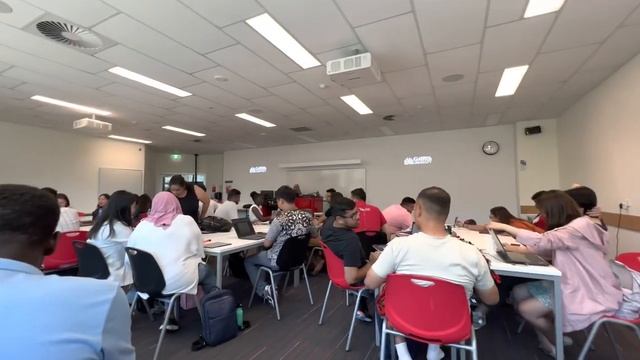 MY FIRST CLASS IN GRIFFITH UNIVERSITY GC,AUSTRALIA??| FINALLY GOT MY ID CARD ?| MADE FEW FREINDS смотреть онлайн