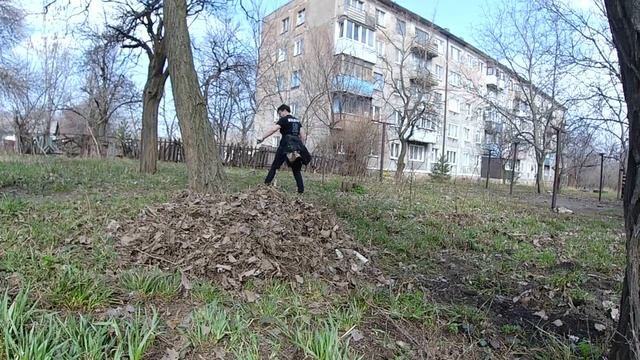 Вдвоём ПОЛЕГЧЕ будет / Субботник ОКОНЧЕН... ? смотреть онлайн