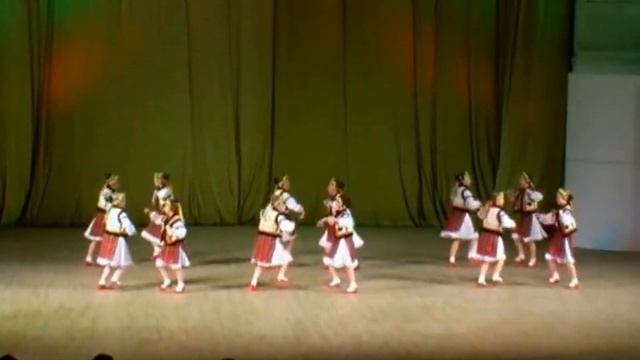 Гуцульский танец - хореографический ансамбль "Цветы России" смотреть онлайн