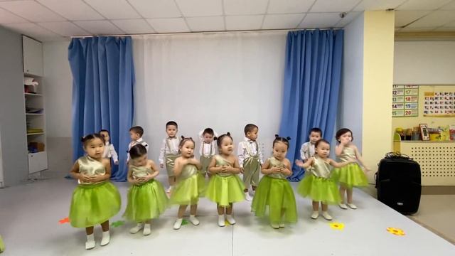 Танцевальный коллектив «Күнчээн" танец "Звонкие ладошки» смотреть онлайн