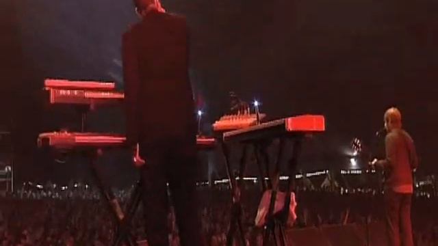 Obstacle 1- Interpol - Live Eurockeennes 2005 смотреть онлайн