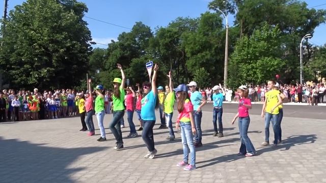 Общегородской праздник "Дружат дети всей планеты" смотреть онлайн
