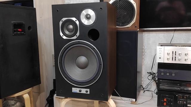 Pioneer s 180 / Technics M4 (MegaBattle) смотреть онлайн