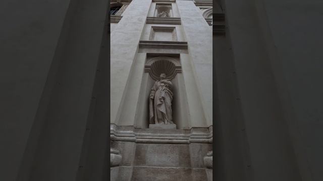 ЛЬВІВ LVIV ХРАМ КОСТЕЛ ЦЕРКВА СТАТУЯ смотреть онлайн