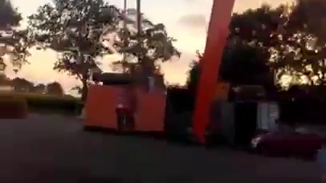 Необычные качели смотреть онлайн