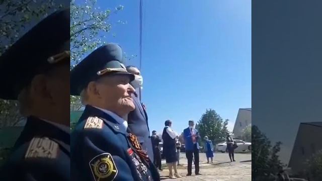 Поздравление Героя Советского Союза Б.К. Кузнецова с Днем Победы. Лаишево, 09.05.2020 г смотреть онлайн