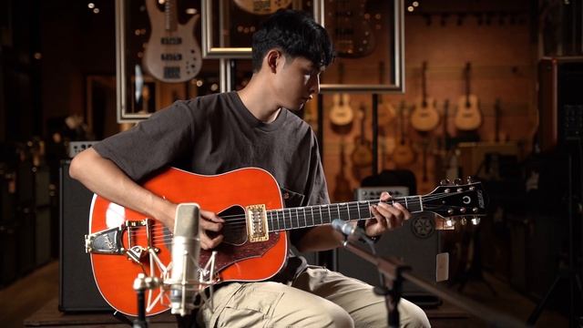 STRINGS SHOP DEMO : GRETSCH G5034TFT RANCHER, FIDELI-TRON PICKUP, SAVANNAH SUNSET смотреть онлайн