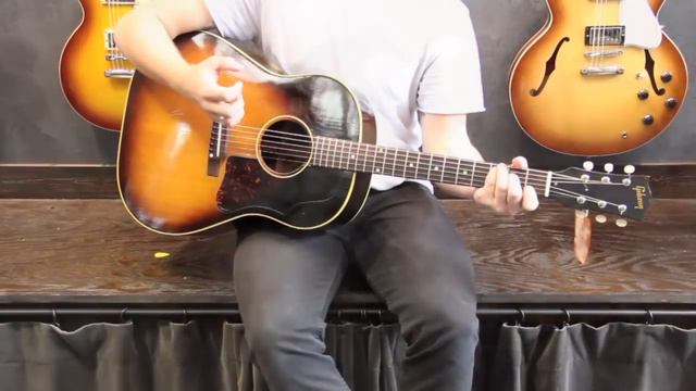1956 Gibson J-45 смотреть онлайн