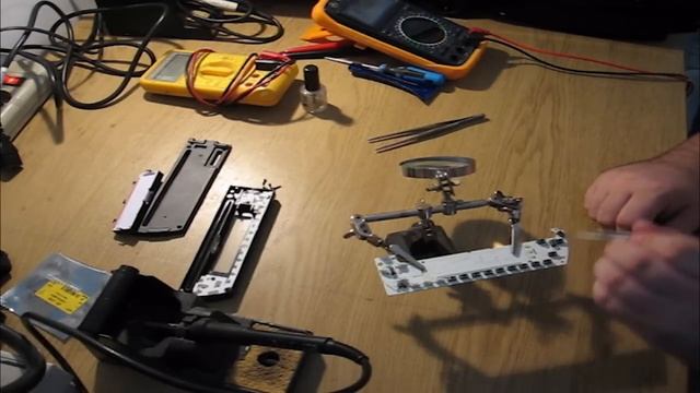 Reparar Iluminación display RADIOCD de Coche смотреть онлайн