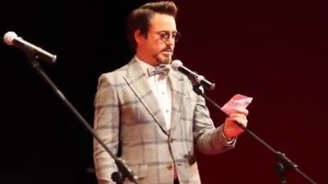 Роберт Дауни мл. в Москве говорит по русски