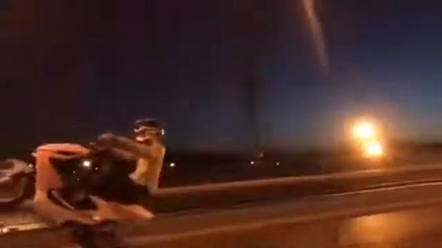 А ты не боишься разбиться насмерть? смотреть онлайн