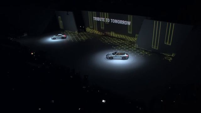 World Premiere Porsche Mission E - IAA 2015 (VW Group Night) смотреть онлайн