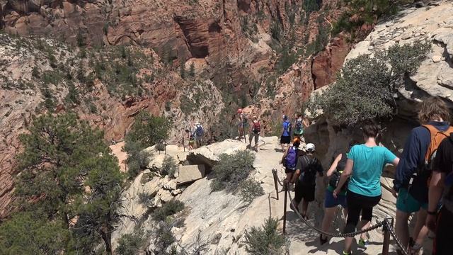 Hiking in Zion NP, Utah: Angels Landing & Virgin Narrows [Amazing Places 4K] смотреть онлайн