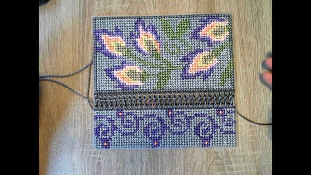 Как вышивать по канве. Часть 2. Вязание крючком. Сумка ЭЛЕГИЯ смотреть онлайн