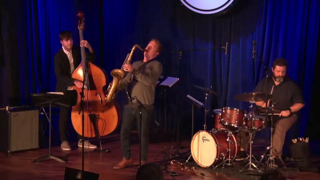 Noce Jazz and Cabaret Presents: KC's Adam Larson Trio смотреть онлайн