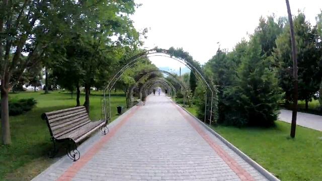 Абрау-Дюрсо в 4К. Шикарное место! Изумрудное зеро/достопримечательности/цены 2020 смотреть онлайн