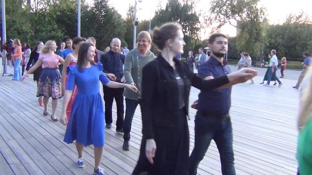 Па-де-Верон парк Горького балансе.рф смотреть онлайн
